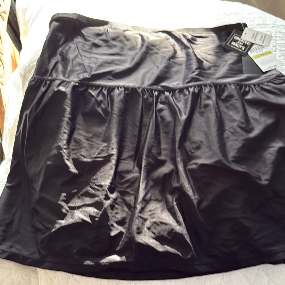 Island Escape NWT sz 14 Black  Mini swim Skirt with Ruched Design
